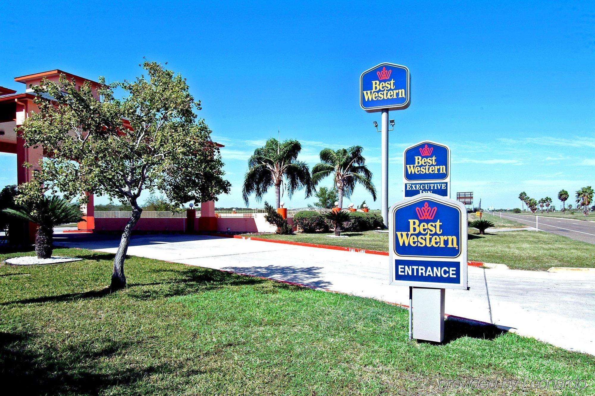 Texas Inn And Suites Raymondville Exterior photo